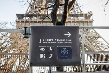 View of the accessible signage at the entrance to the Eiffel Tower
