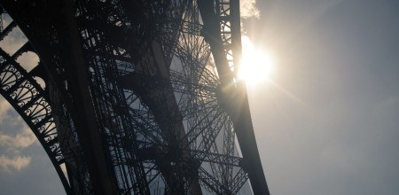Thumbnail photo Eiffel Tower structure in the sun